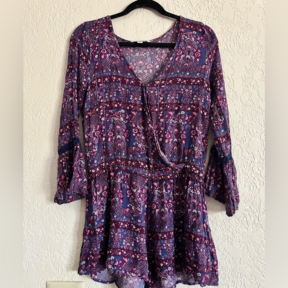 American Eagle Outfitters Purple and Pink Floral Top